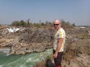 Think that the rubber ducky t-shirt sets off the falls nicely :-)